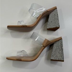 Sexy SCHUTZ Slides...Size 9